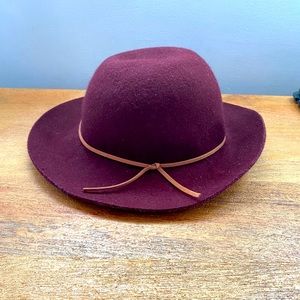 Maroon felt hat